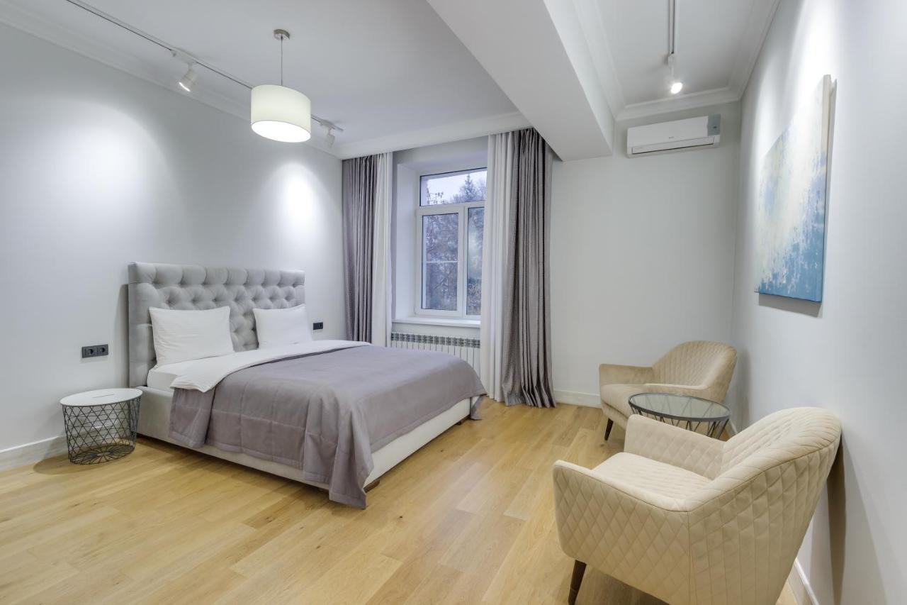 Opera Apartments Alma-Ata Buitenkant foto